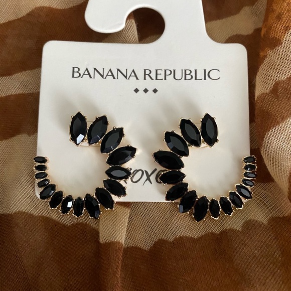 Necklace and Earrings Set - Picture 7 of 11